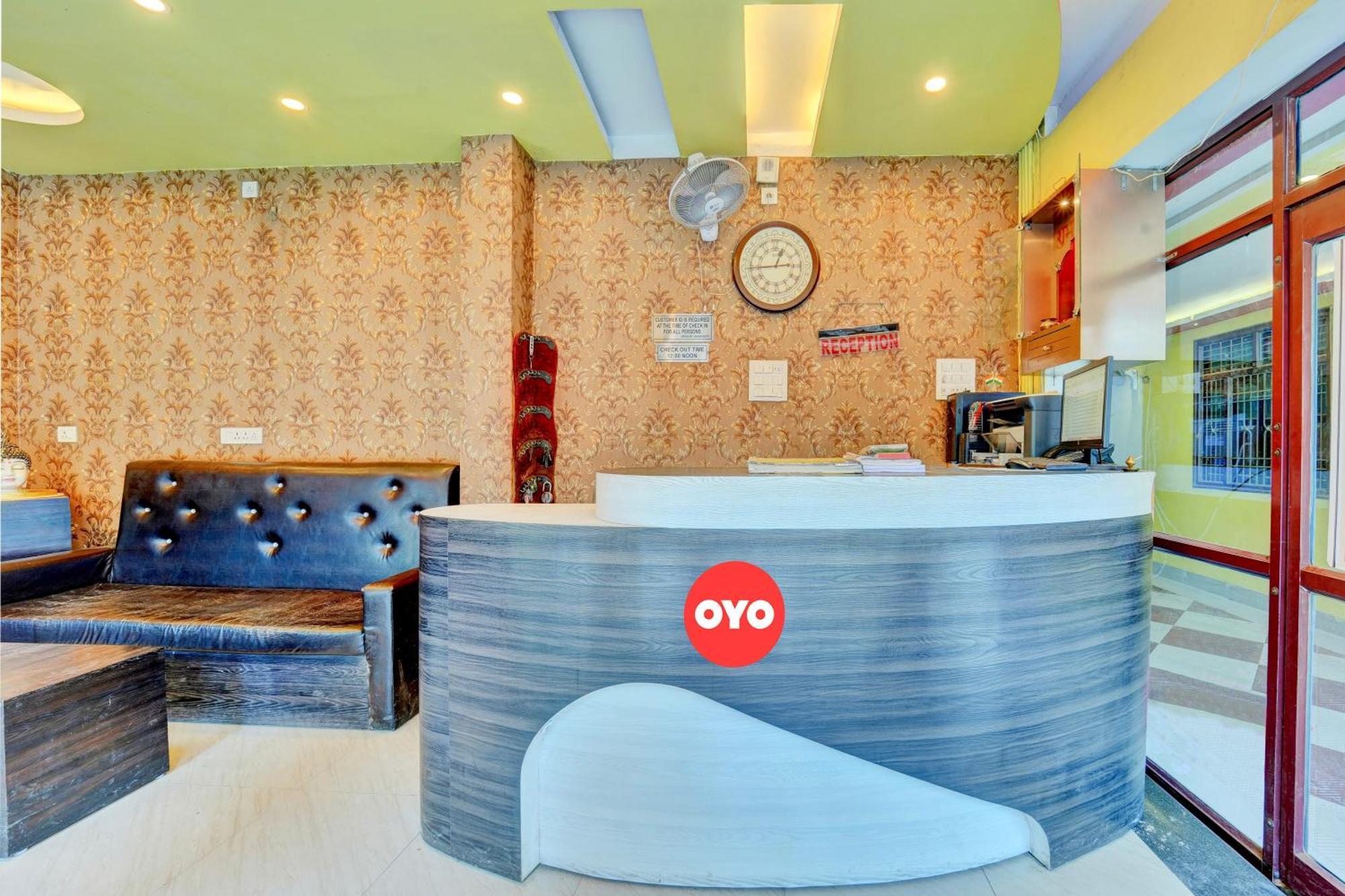 Oyo Flagship Hotel Centre Point Chhapra Eksteriør bilde
