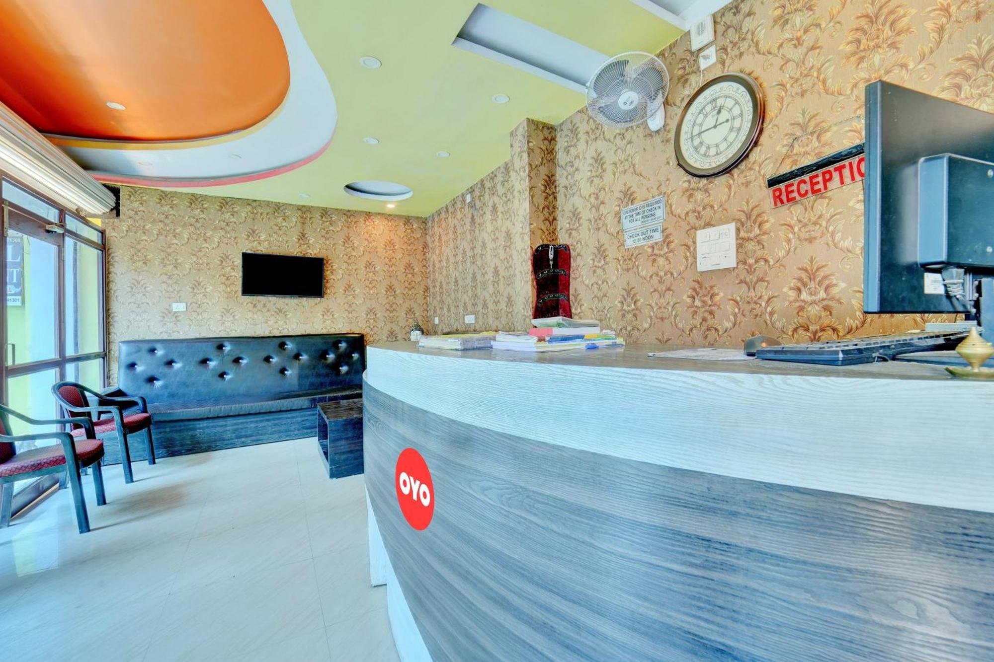 Oyo Flagship Hotel Centre Point Chhapra Eksteriør bilde